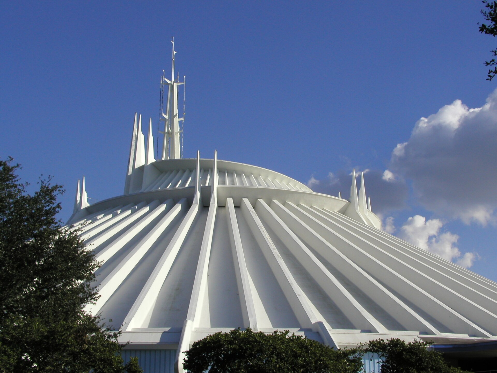 Space Mountain no Magic Kingdom: Guia Completo, Filas e Dicas